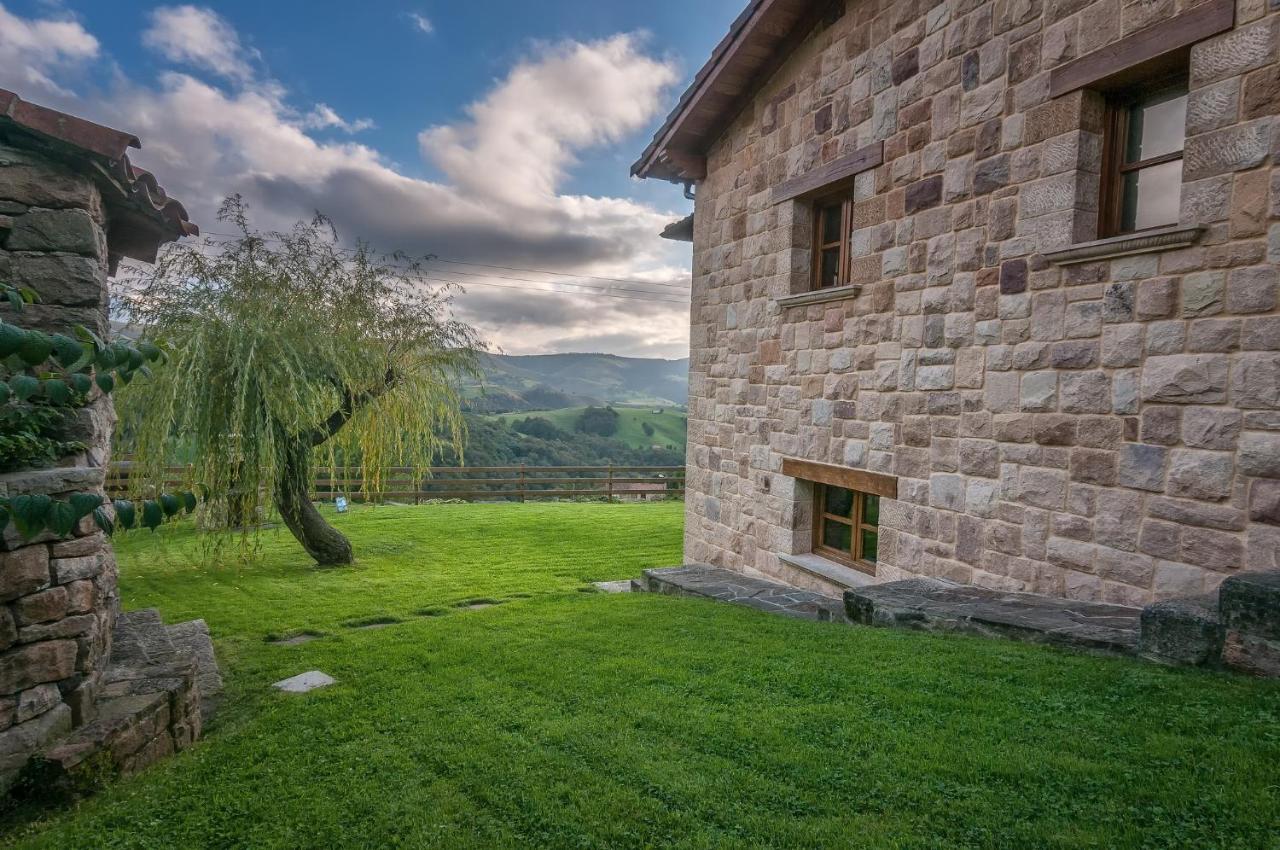 Вілла La Casa De Bustantegua Selaya Екстер'єр фото